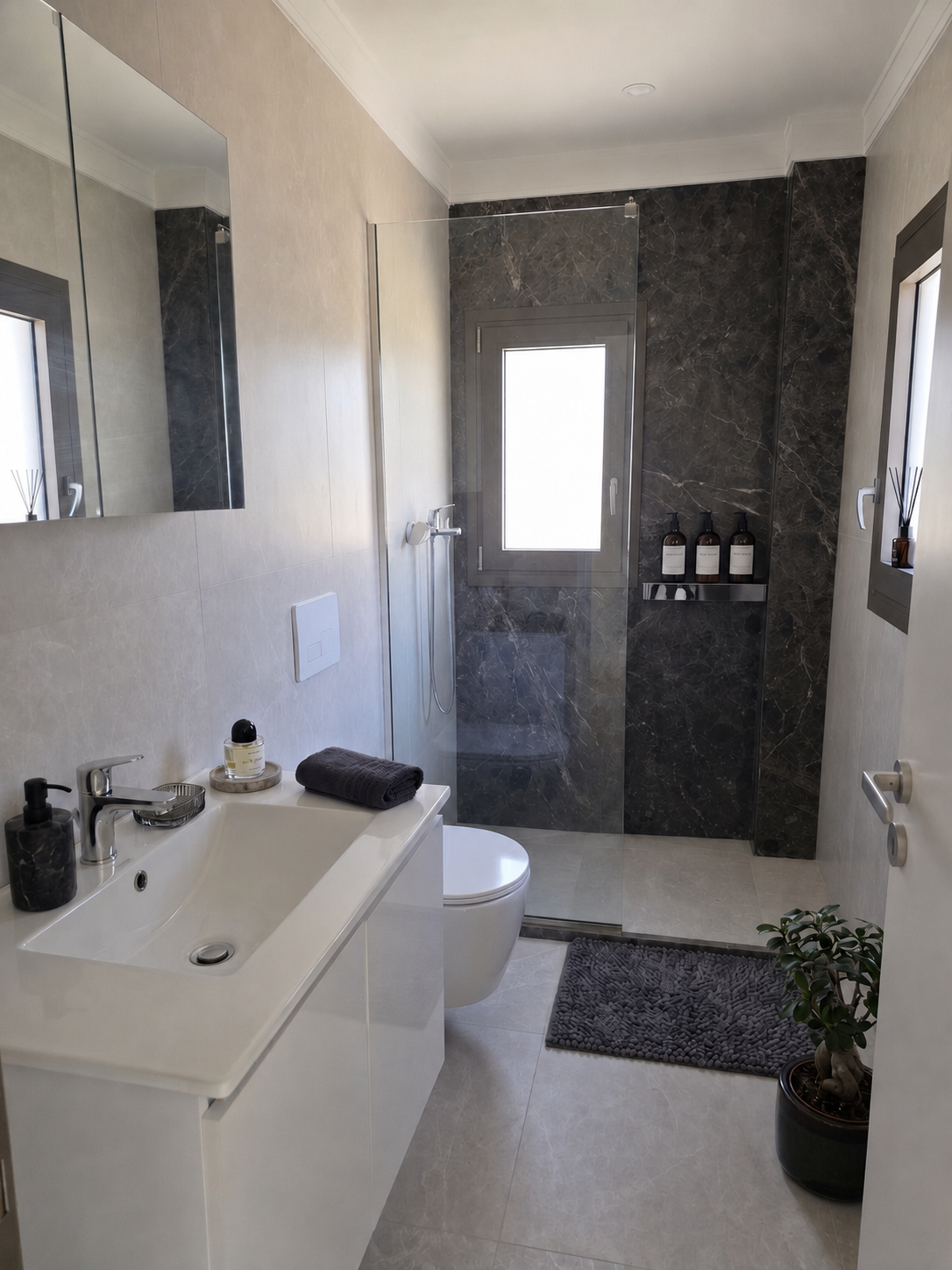 Apartment 04 - Bathroom