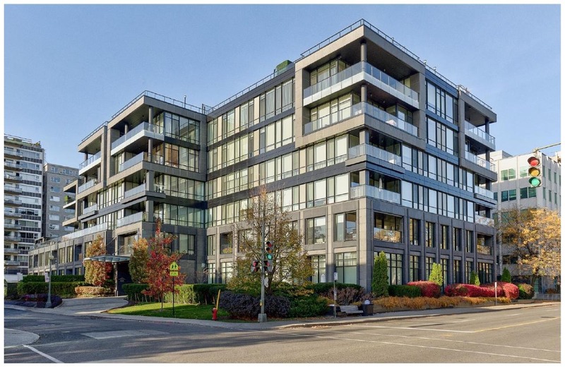 215 Redfern Westmount